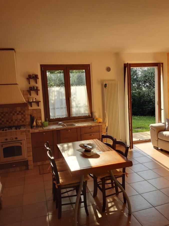 Fonte La Perna Villa Polverigi Exteriör bild